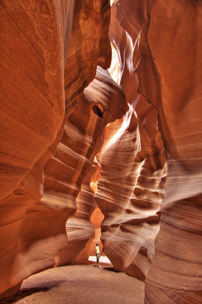 Antelope Canyon in the USA is one of the 20 unbelievable places on earth.