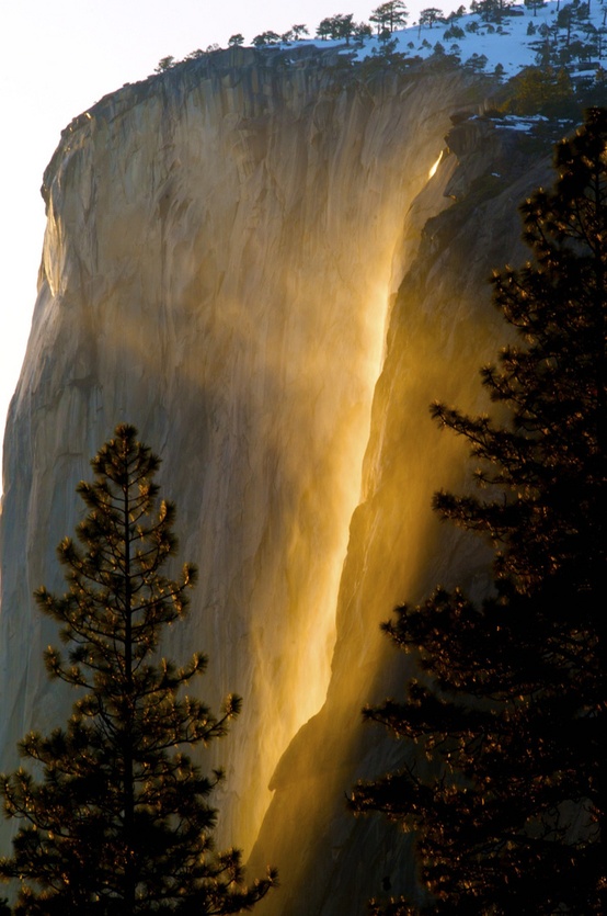 Horsetail Falls in Yosemite National Park is one of the most impressive waterfalls around the world.